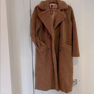 Manteau Esqualo (us 6) fit like a 8 would say !